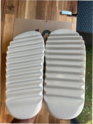 Adidas Yeezy Slide Bone EU 40.5 Nuevas