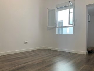 PISO EN VENTA EN CENTRO LUCENA