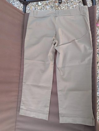 Pantalón pirata beige mujer