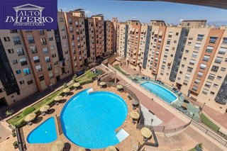 Piso en venta en Cerrillo de Maracena - Periodistas en Granada