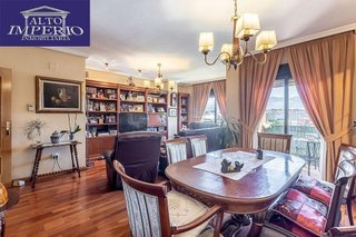 Piso en venta en Cerrillo de Maracena - Periodistas en Granada