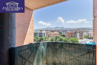 Piso en venta en Cerrillo de Maracena - Periodistas en Granada