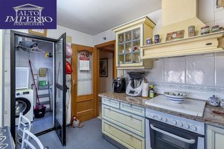 Piso en venta en Cerrillo de Maracena - Periodistas en Granada
