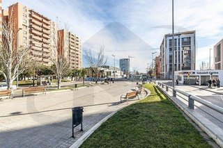 Garaje en venta en Centre en Sabadell