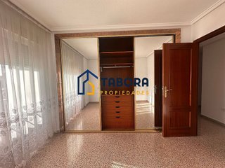 Piso en venta en Los Ángeles en Alicante
