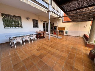 Chalet en venta en Gavarra en Cornellà de Llobregat