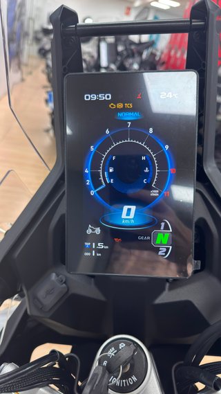 VOGE DS 800 RALLY 2026 BLANCA