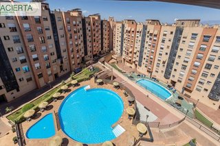 Piso en venta en Cerrillo de Maracena - Periodistas en Granada