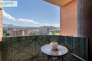 Piso en venta en Cerrillo de Maracena - Periodistas en Granada