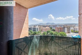Piso en venta en Cerrillo de Maracena - Periodistas en Granada