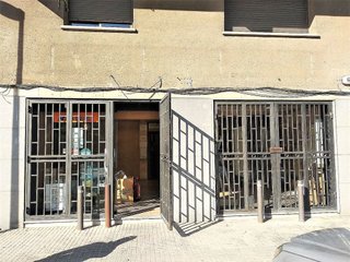 Local comercial en venta en Palau-solità i Plegamans