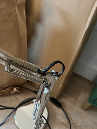 Lámpara de escritorio plateada IKEA