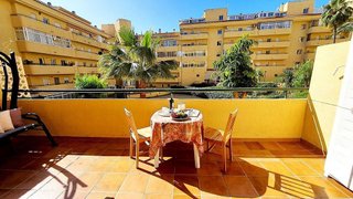 Piso en venta en Los Pacos en Fuengirola