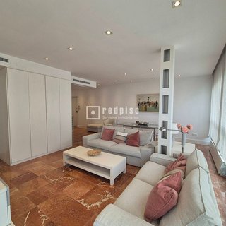Piso en alquiler en Los Remedios en Sevilla