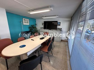 Local comercial en venta en El Poble Sec en Igualada