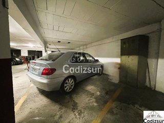 Garaje en venta en La Paz - Segunda Aguada - Loreto en Cádiz