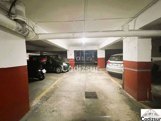 Garaje en venta en La Paz - Segunda Aguada - Loreto en Cádiz