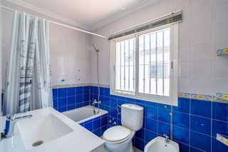 Casa pareada en venta en Zona el Higuerón en Benalmádena