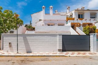 Casa pareada en venta en Zona el Higuerón en Benalmádena