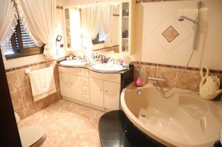 Chalet en venta en Altamira - Canaletes en Cerdanyola del Vallès