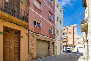 Edificio en venta en El Raval - Safaretjos en Santa Coloma de Gramanet