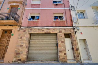 Edificio en venta en El Raval - Safaretjos en Santa Coloma de Gramanet
