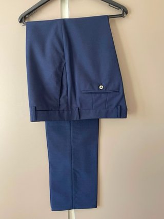 Traje de hombre azul