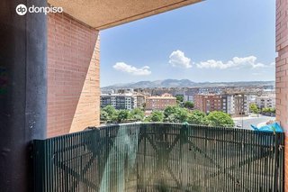 Piso en venta en Cerrillo de Maracena - Periodistas en Granada