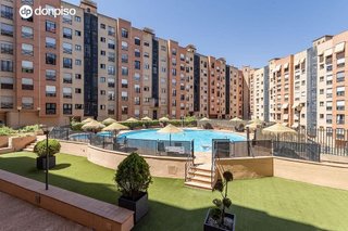 Piso en venta en Cerrillo de Maracena - Periodistas en Granada