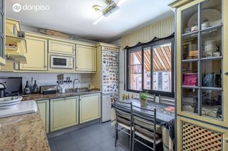 Piso en venta en Cerrillo de Maracena - Periodistas en Granada