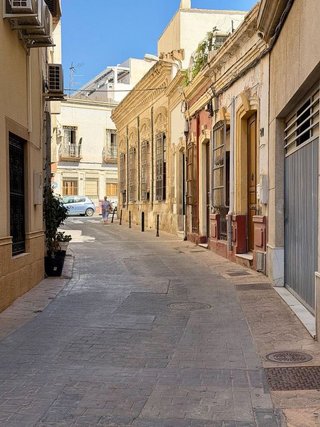 Local comercial en venta en Plaza de Toros - Santa Rita en Almería