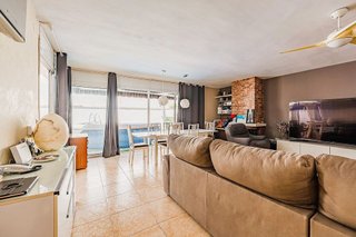 Casa adosada en venta en La Morera en Badalona