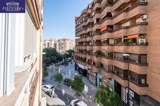 Piso en venta en Camino de Ronda - Rosaleda en Granada