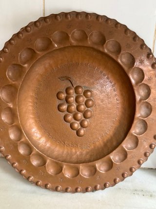 Piatti decorativi in rilievo di Luis Garreta