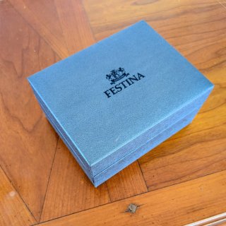 Reloj Festina en caja