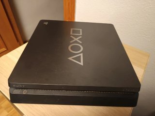PS4 Slim 1TB Days of Play Edición Limitada Gris