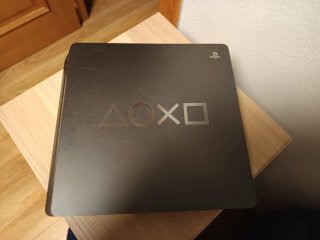 PS4 Slim 1TB Days of Play Edición Limitada Gris