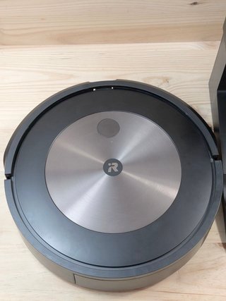 Robot Aspirador iRobot Roomba J7+ Base autovaciado