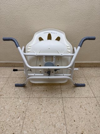 Silla giratoria para bañera