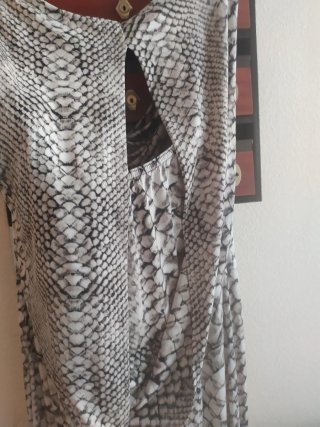 Mono estampado serpiente