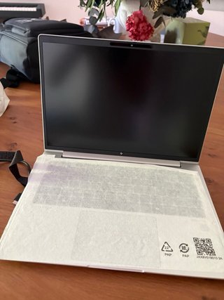 HP ELITEBOOK Computer Portatile
