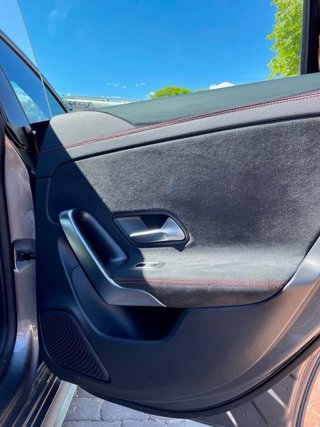 Mercedes-Benz CLA 220 2019