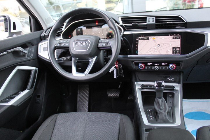 Audi Q3 Advanced 35 TDI 2023, foto 11