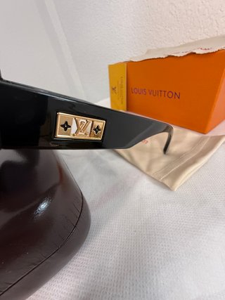 Occhiali da sole Louis Vuitton neri e dorati
