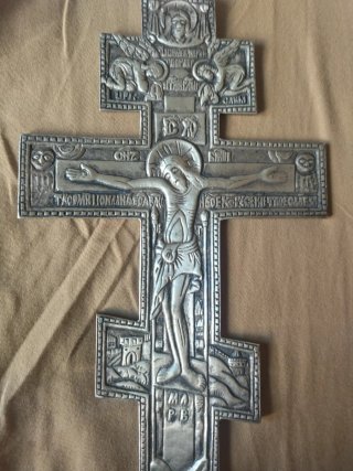 Cruz plata obsequio papa PabloVI en visita Vatican