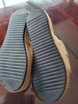 Sandalias MAX&CO Beige y Dorado