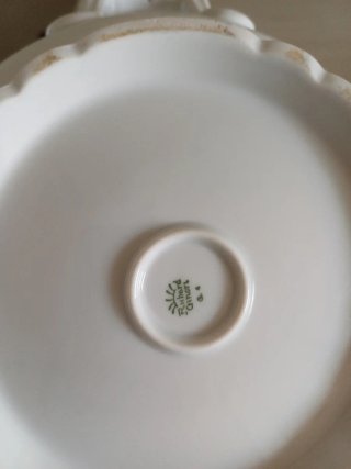Zuppiera in porcellana bianca