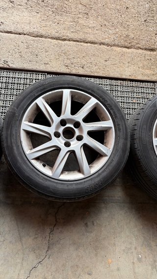 2 Llantas 16” Seat Exeo