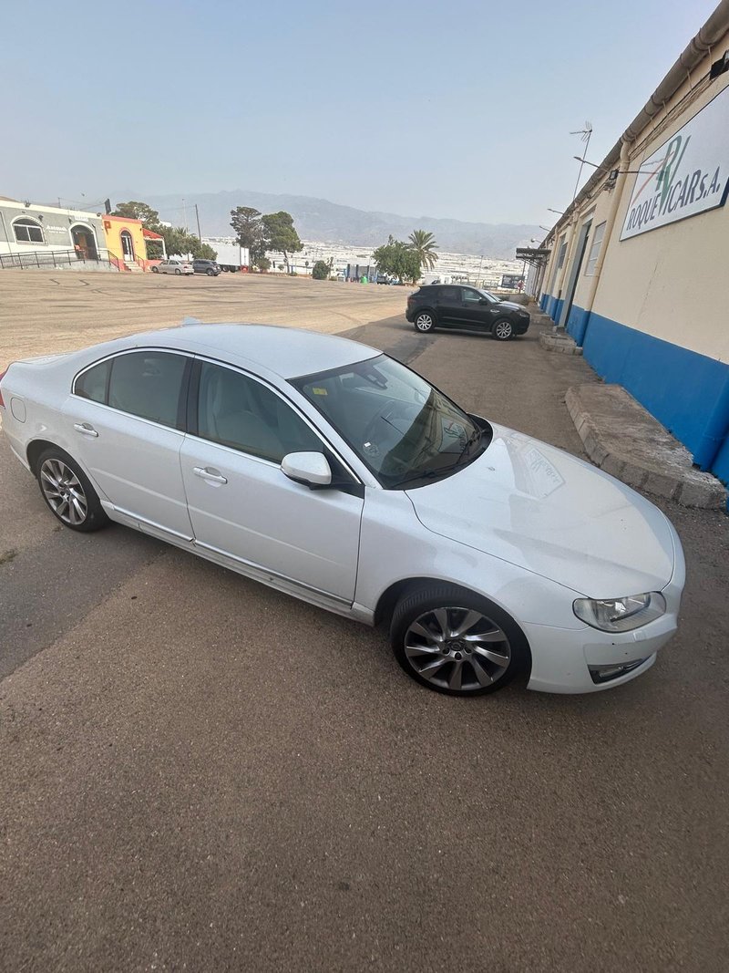 Volvo S80 2015 - foto 1