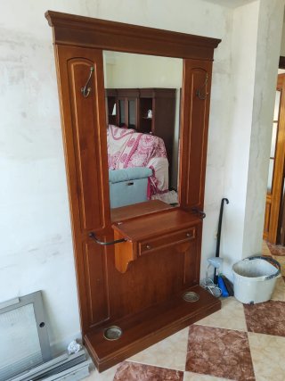 Mueble recibidor madera con espejo